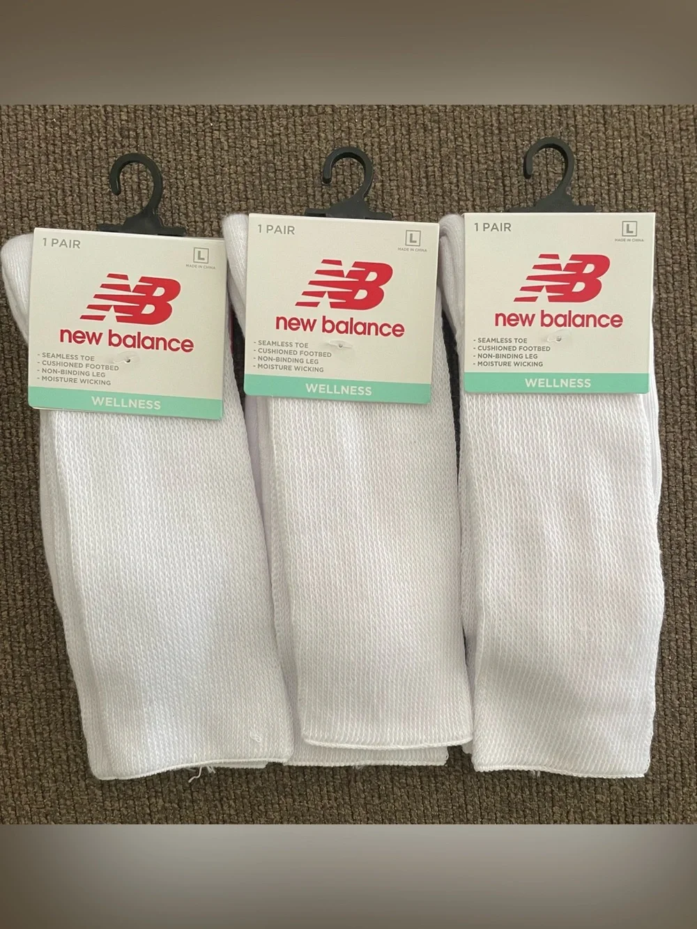 NWT Unisex (3 Pair) Adult New Balance White Wellness Crew Socks Size L